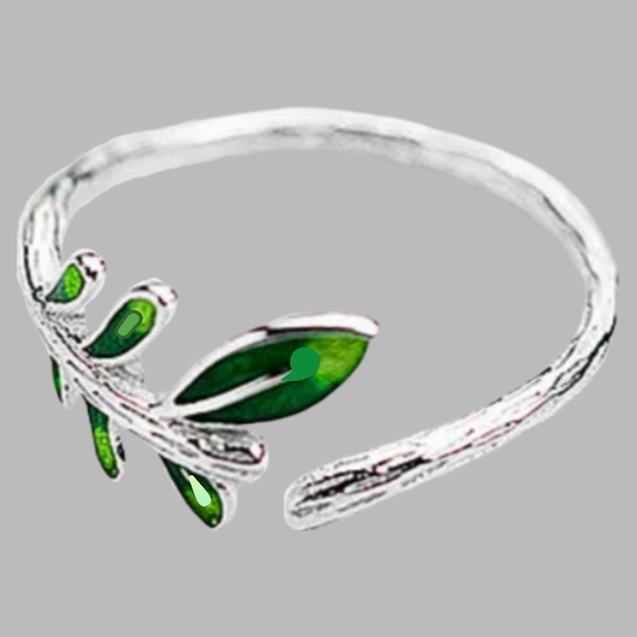 Sole Memory Jewelry - Green Leaves Vine Ring NEW